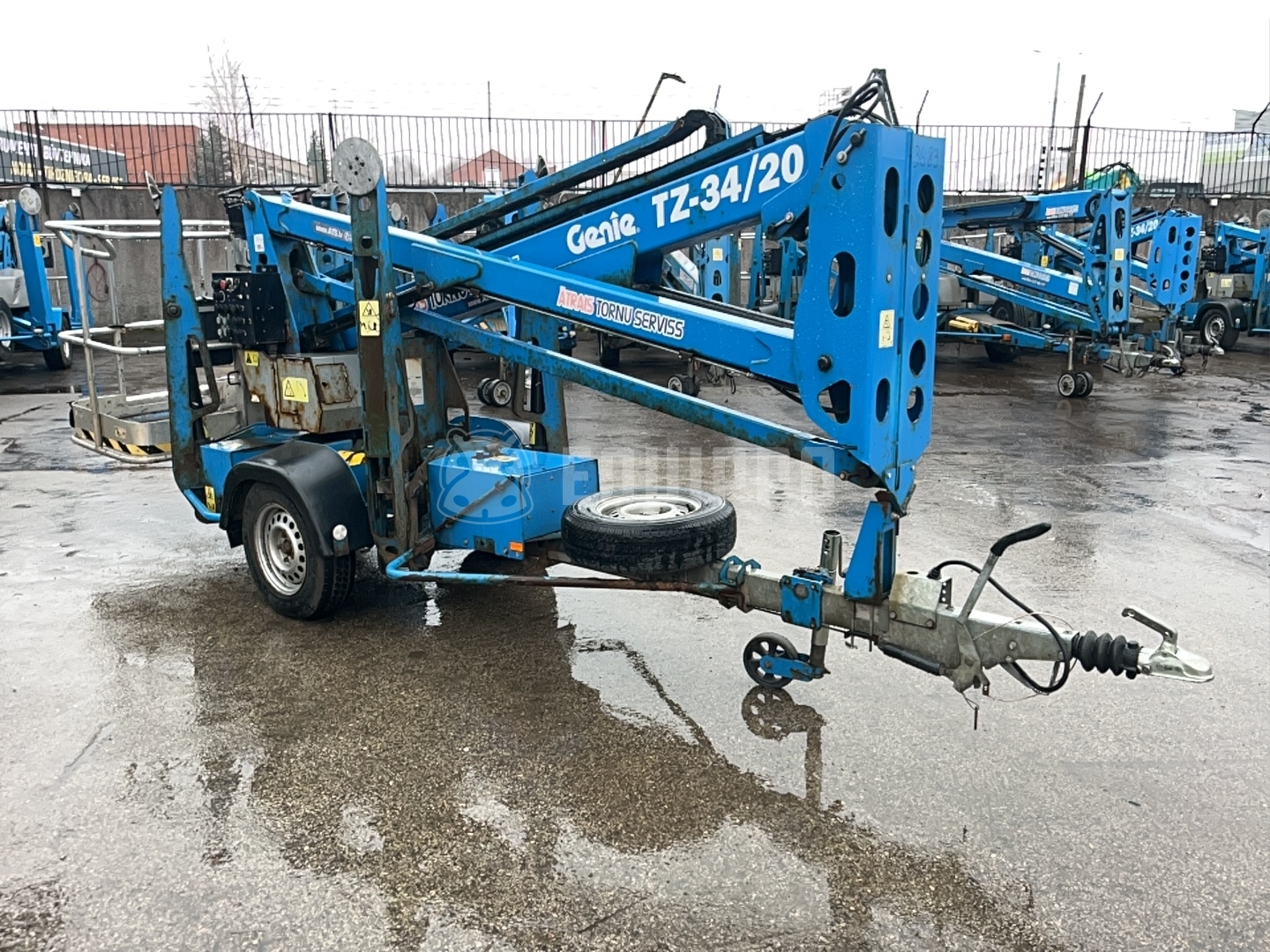 Genie TZ34 (12m) - - Gebruikte Trailer-Mounted Boom Lift