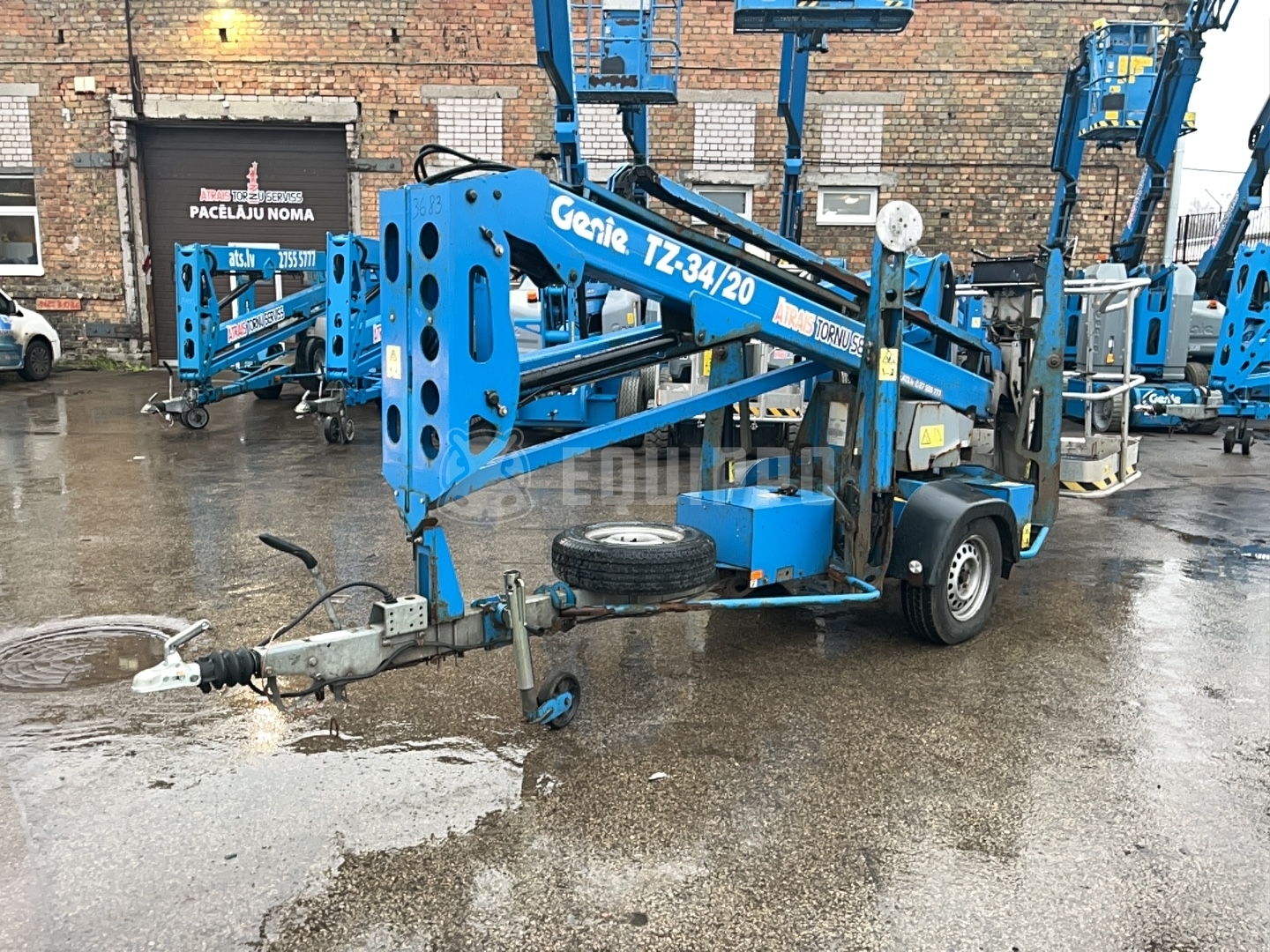 Genie TZ34 (12m) - - Gebruikte Trailer-Mounted Boom Lift