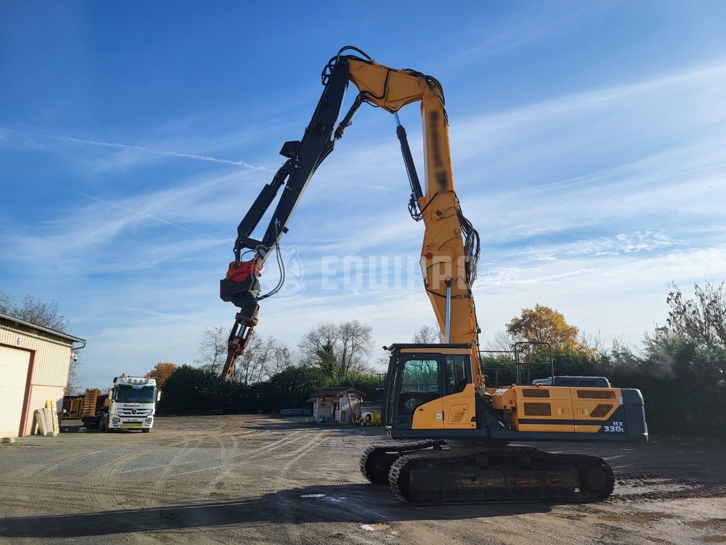 Hyundai HX330L with demolition boom, standard boom & shear  - - Used Demolition Excavator