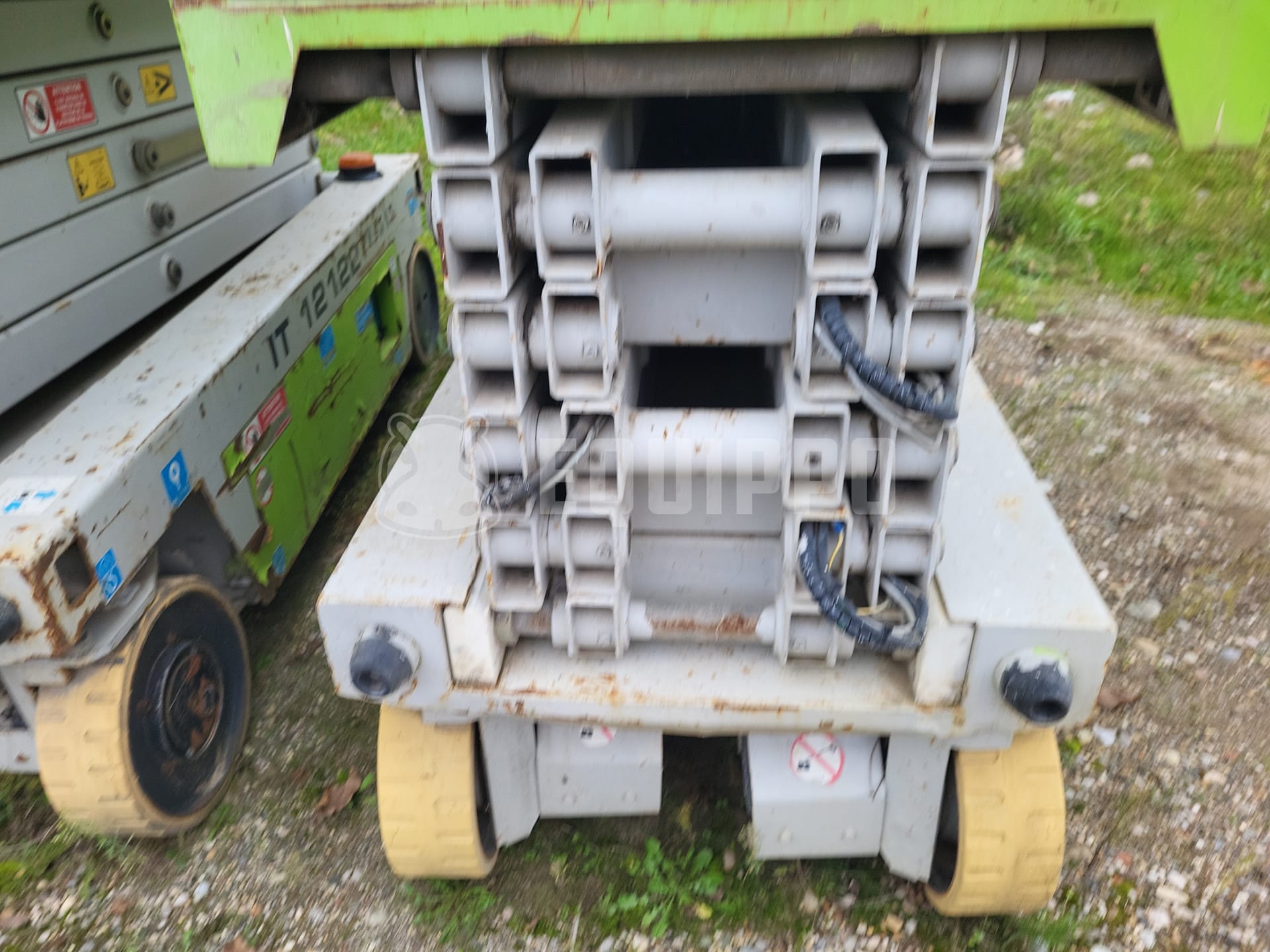 Iteco IT1215T (for parts only) - - Used Scissor Lift