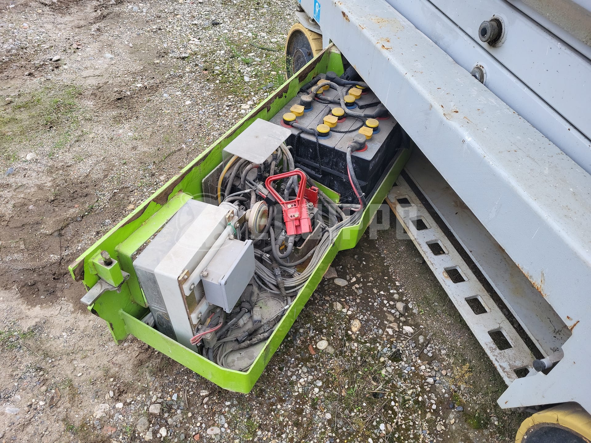 Iteco IT1215T (for parts only) - - Used Scissor Lift