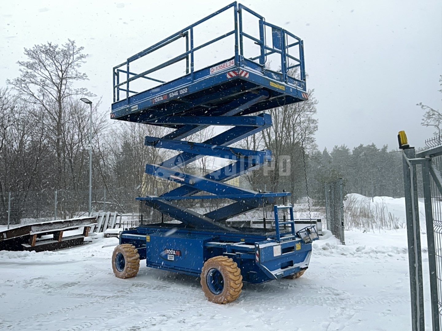 Holland-Lift Q 135 El 24 (15m) - - Used Scissor Lift