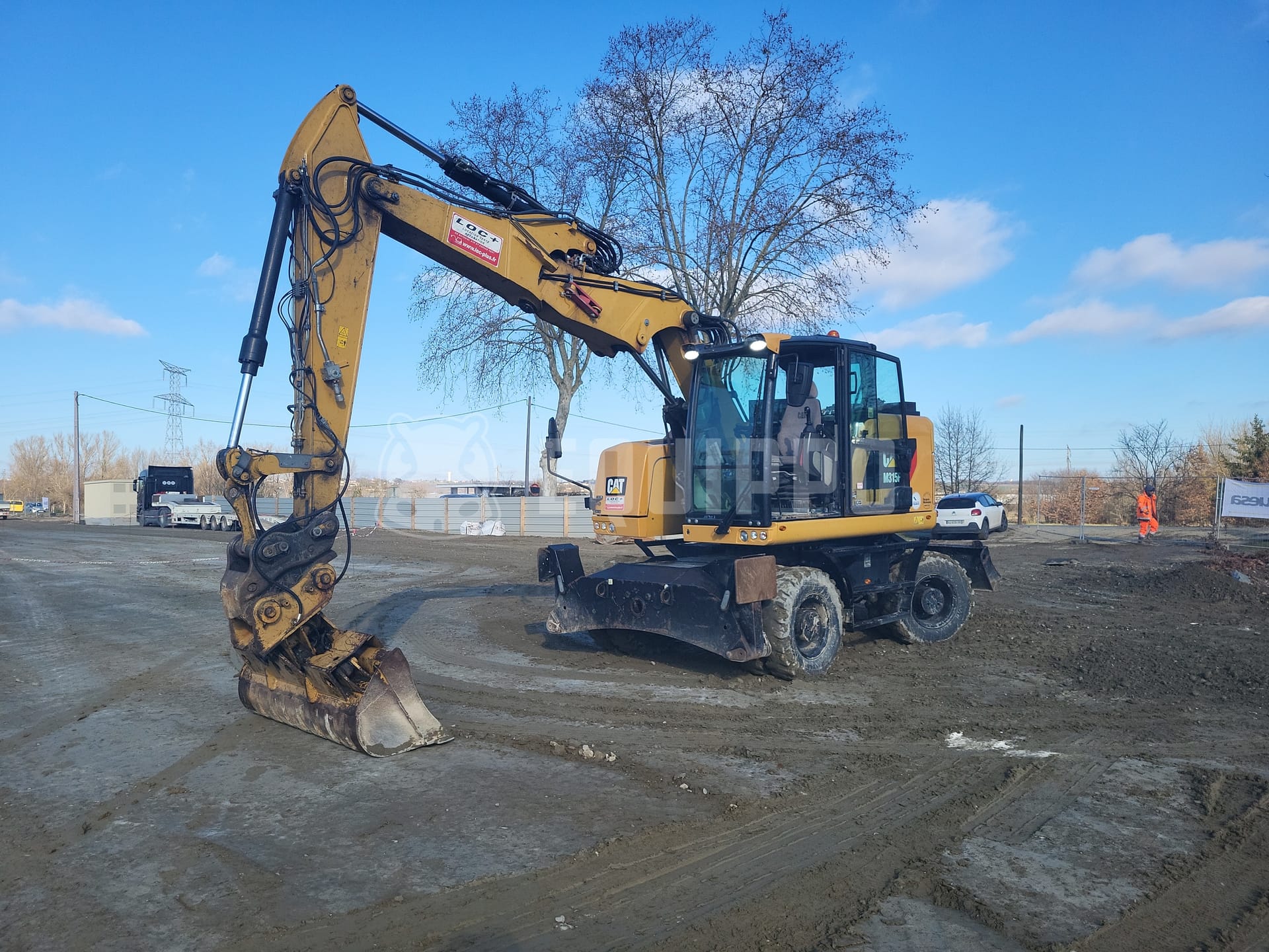 Caterpillar M315 with 3 buckets - - Used Wheeled Excavator