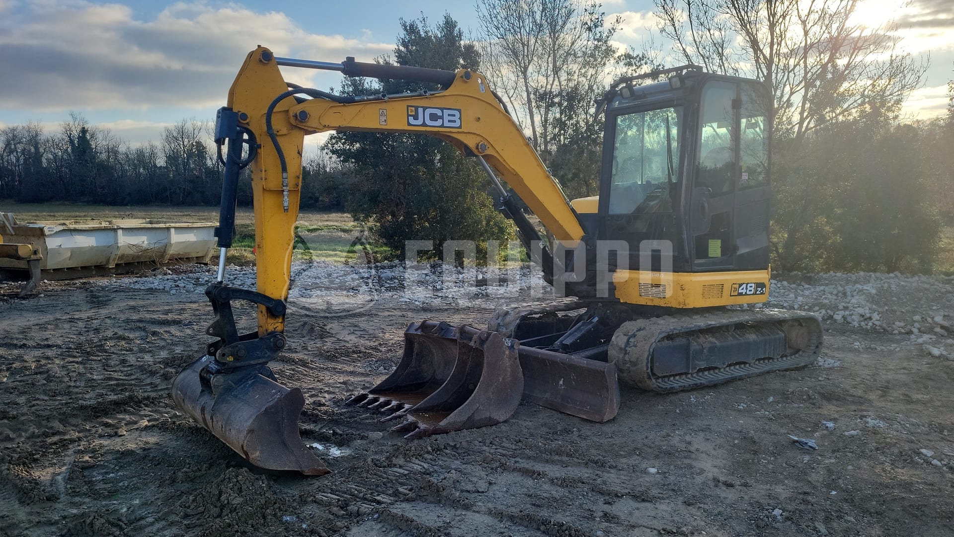 JCB 48Z-I with 3 buckets - - Used Mini Excavator < 7t