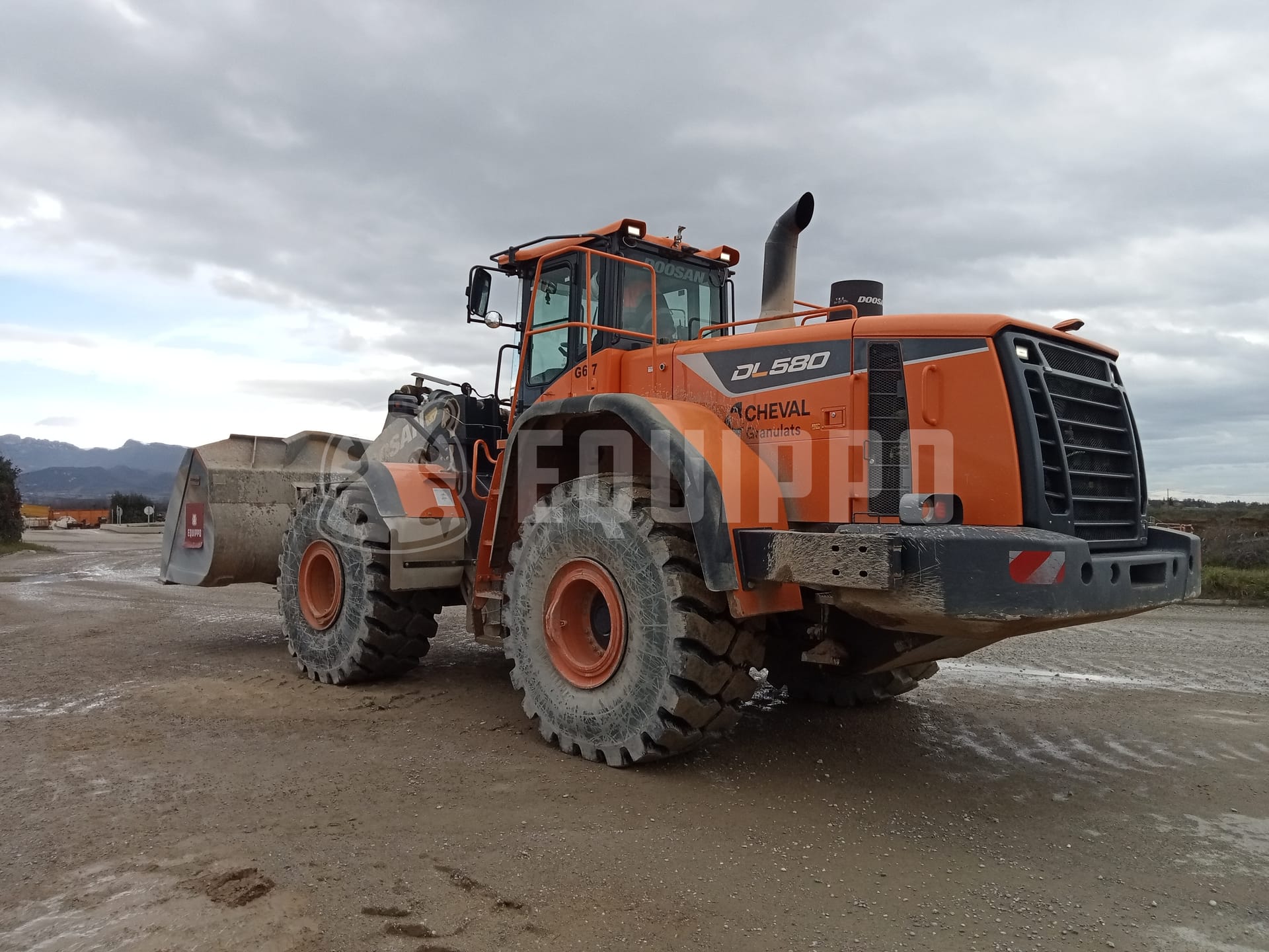 Doosan DL580-5  - - Used Wheel Loader