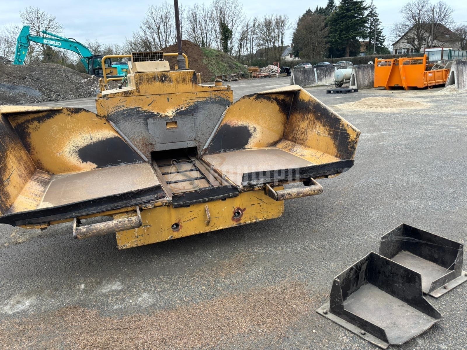 Bitelli BB 621 C-RB 260 - - Used Asphalt Paver