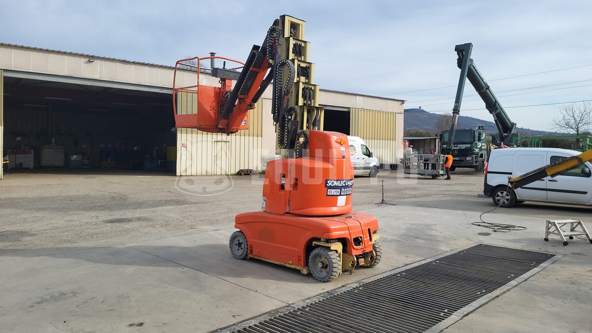 JLG TOUCAN 1210  - - Used Vertical Mast Lift