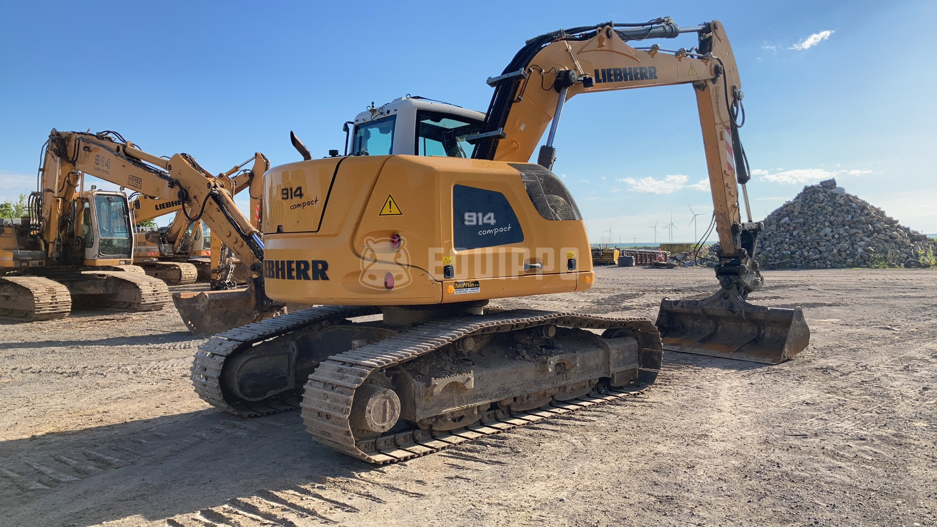 Liebherr R 914 Compact Litronic with 3 buckets - - Used Tracked Excavator