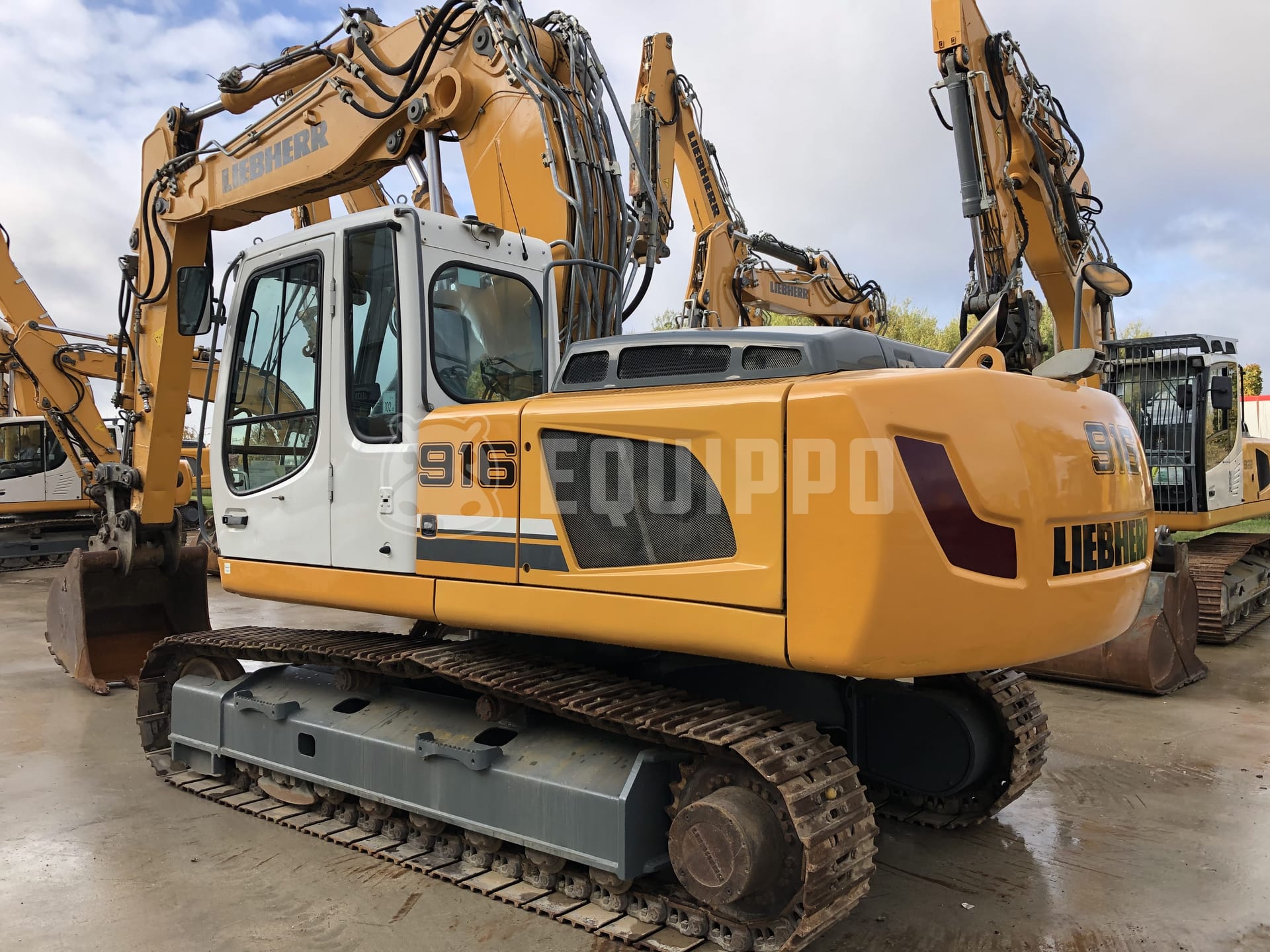 Liebherr R916 LC Litronic  - - Used Tracked Excavator