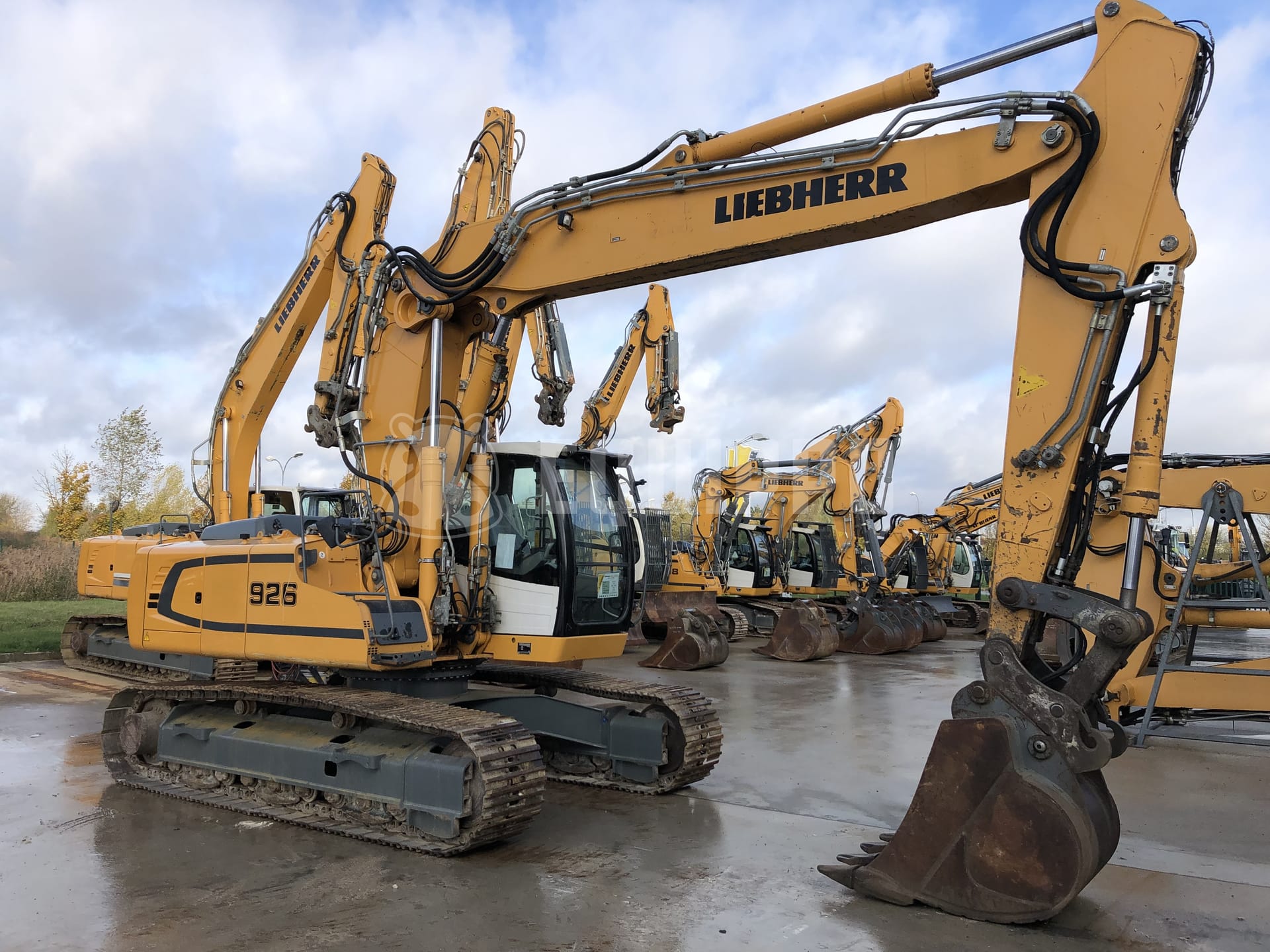 Liebherr R926 LC Litronic  - - Used Tracked Excavator