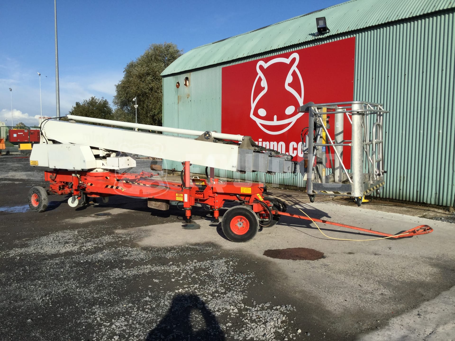 Denka-Lift DKN3 MK 28  - - Used Spider Boom Lift