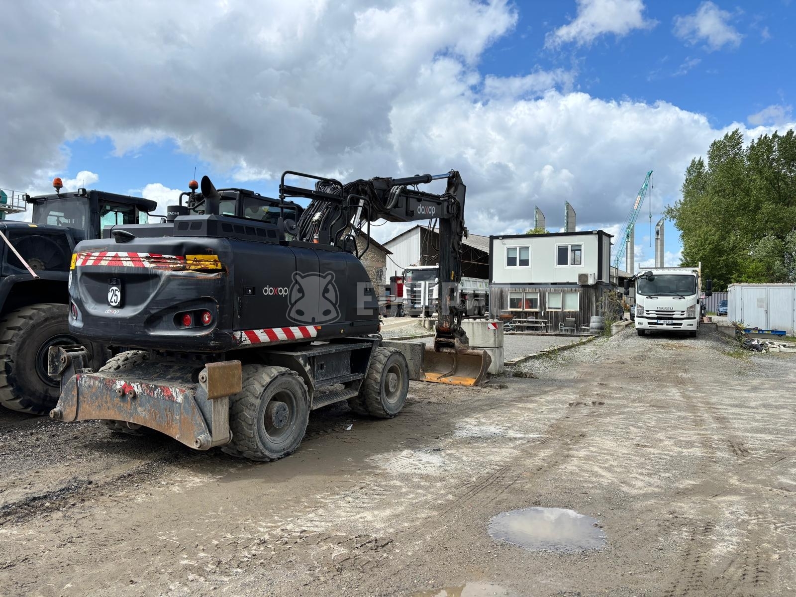 Hitachi ZX170W-6 with 3 buckets - - Used Wheeled Excavator
