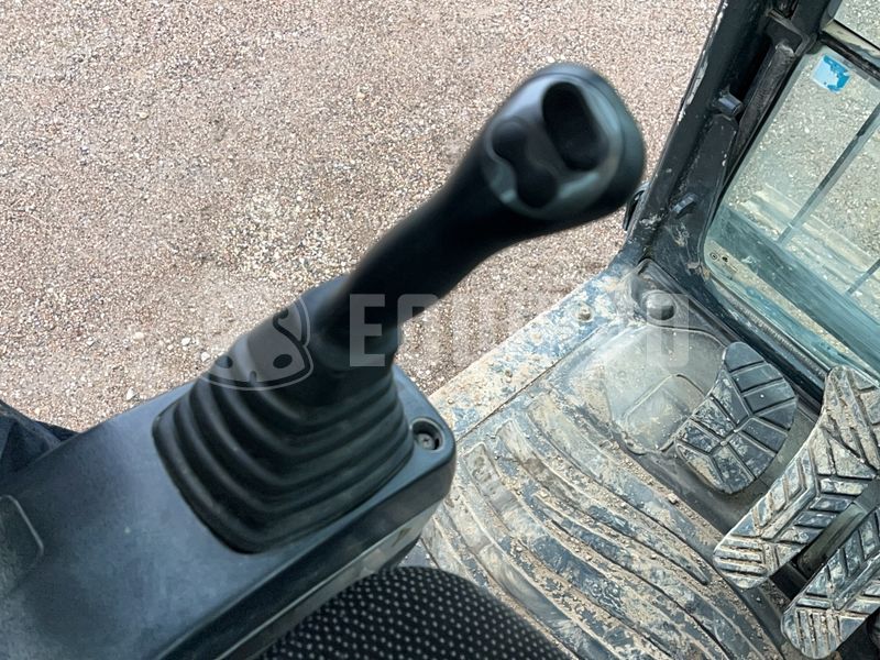 2017 Hyundai HX300-46915262