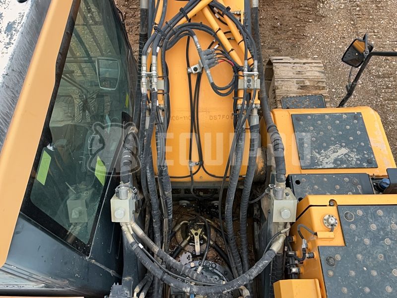 2017 Hyundai HX300-46915335