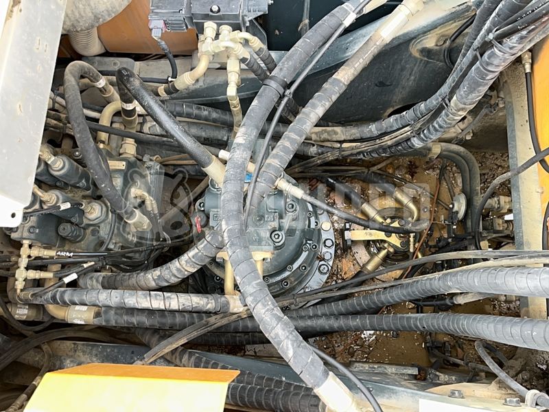 2017 Hyundai HX300-44357322