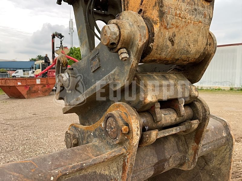 2017 Hyundai HX300-46915357