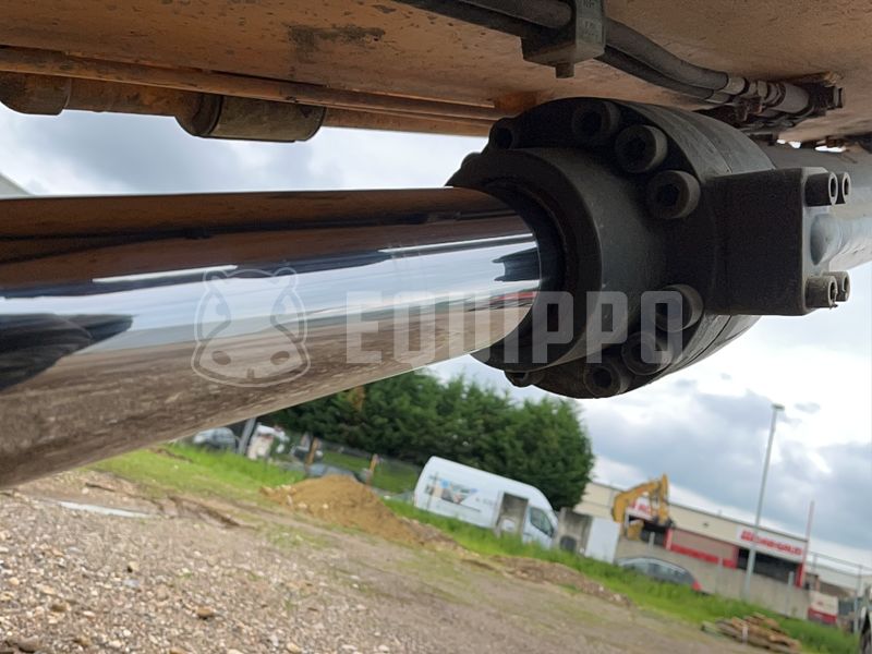 2017 Hyundai HX300-46915351