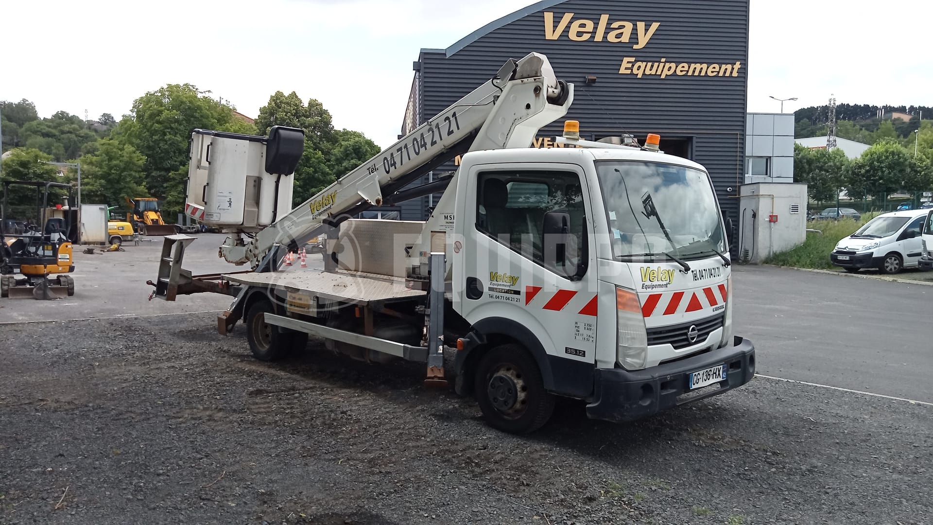 Nissan Cabstar 35.12 with Isoli PT19.9 / VT55NE (19m) - - Used Truck-Mounted Boom Lift