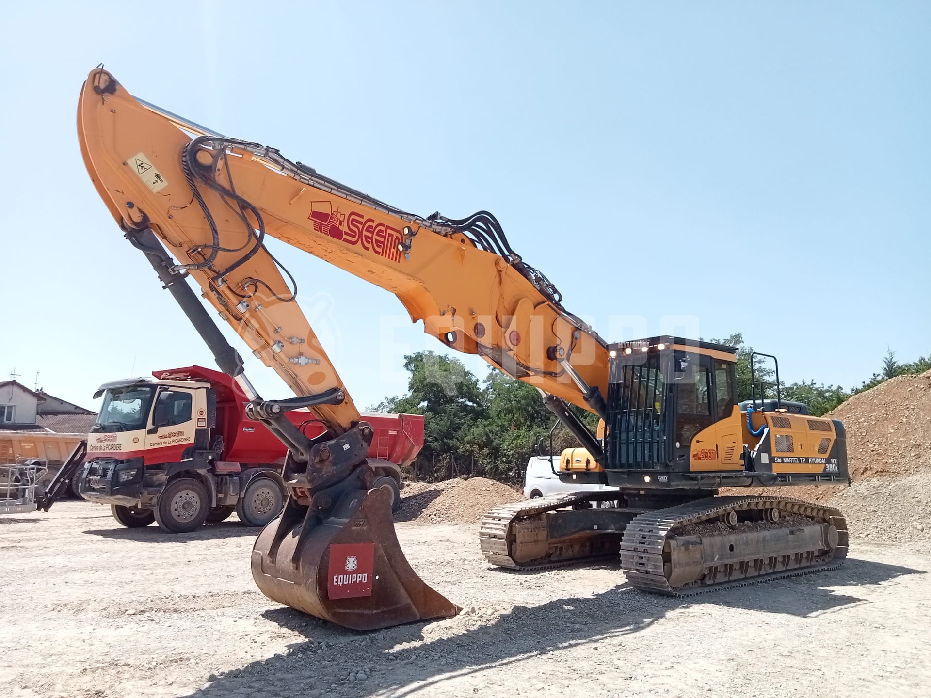 Hyundai HX380L with 20m longfront and excavation boom - - Used Demolition Excavator