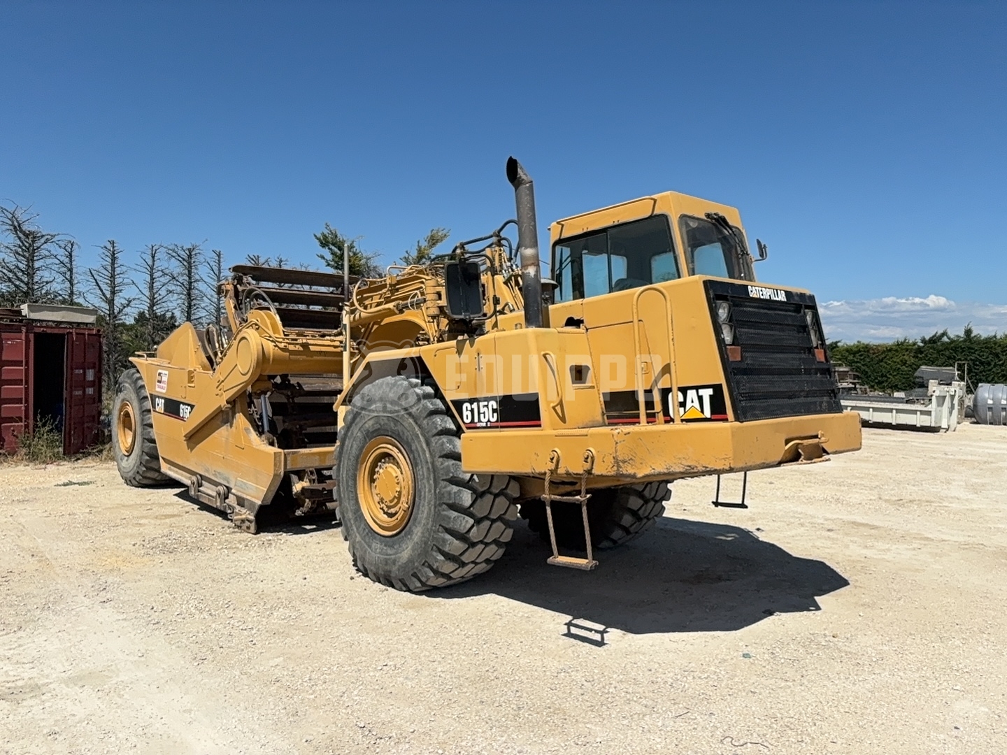 Caterpillar 615C - - Used Scraper