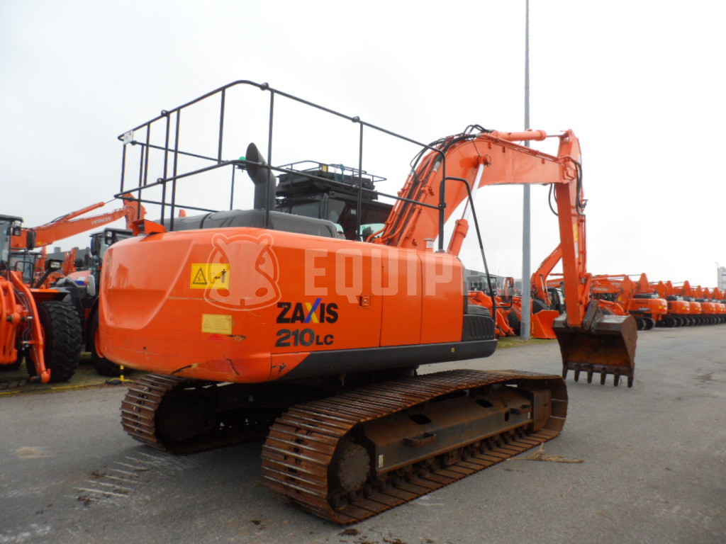 Hitachi ZX210LC-5B  - - Used Tracked Excavator