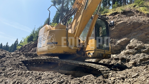 Bild des Komatsu PC228US-LC-8