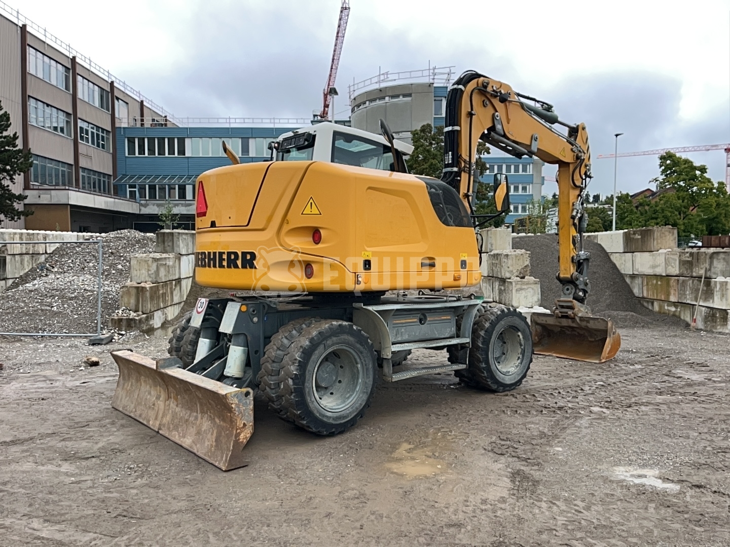 Liebherr A 912  - - Used Wheeled Excavator