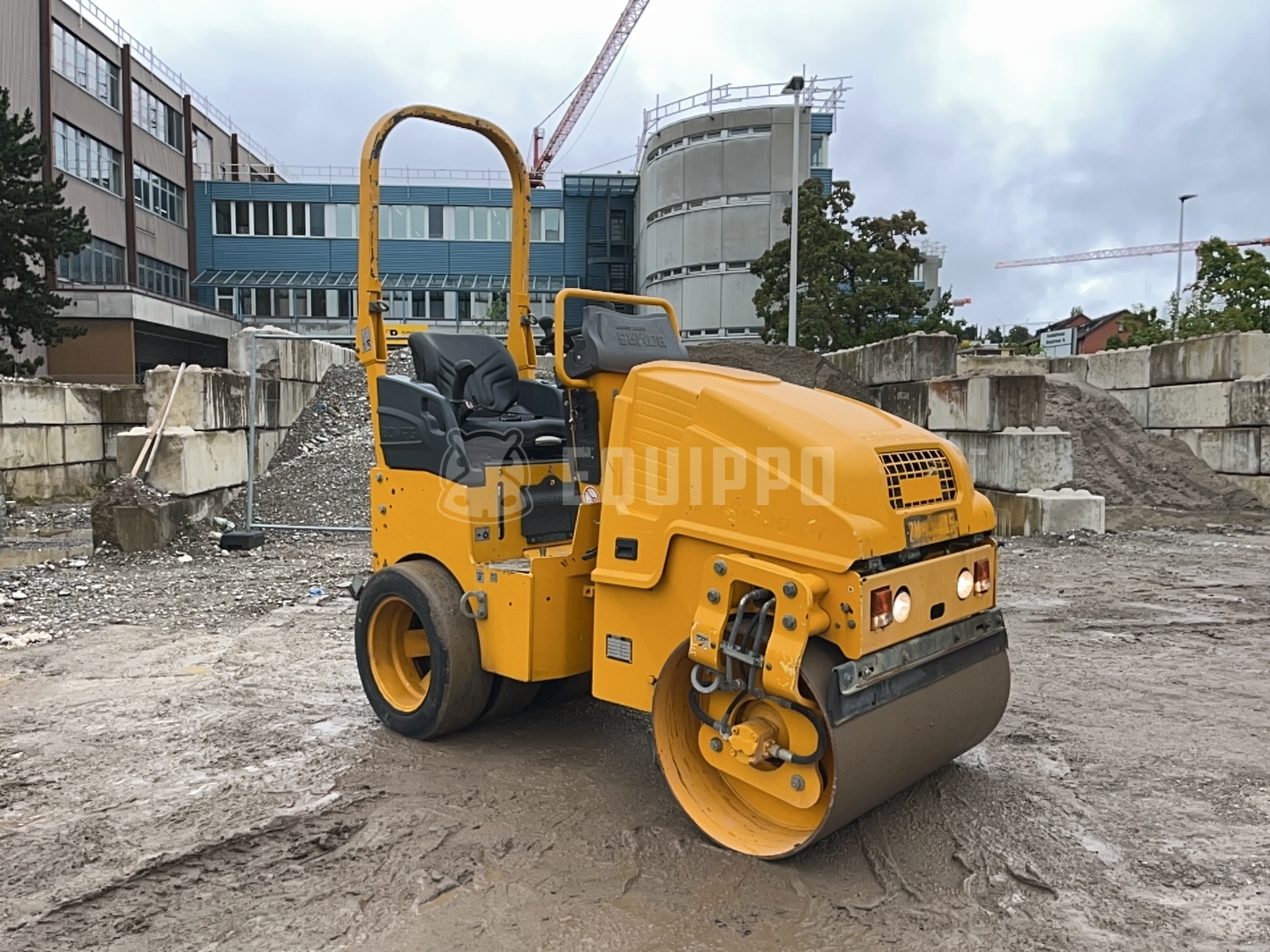 Bomag BW 100 ACM-5 - - Używany Combi Roller