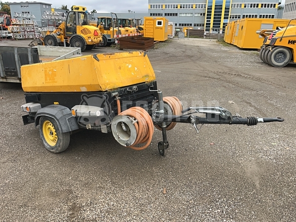 Picture of the Atlas Copco Xas 97 Dd (bended drawbar and air output issues)