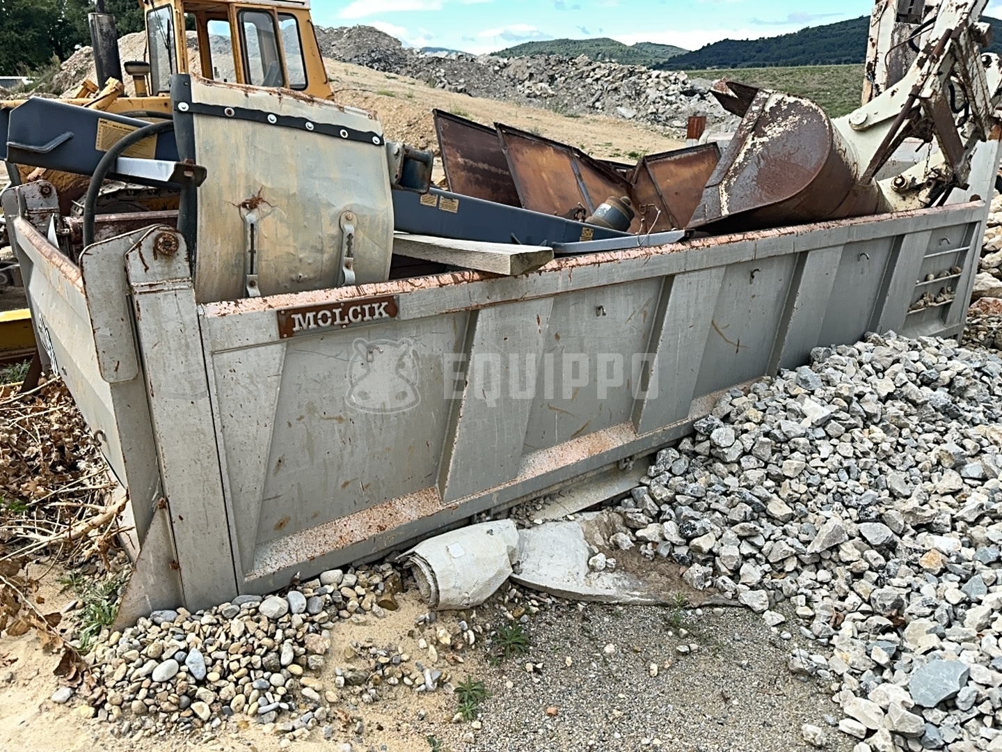 MOLCIK Tipper trailer  - - Semirremolque Volquete Usada
