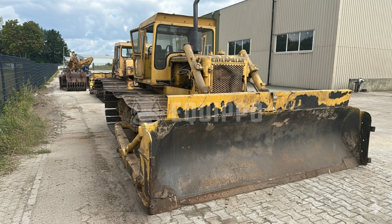Caterpillar D5D - - Bulldozer sur Chenilles d’Occasion