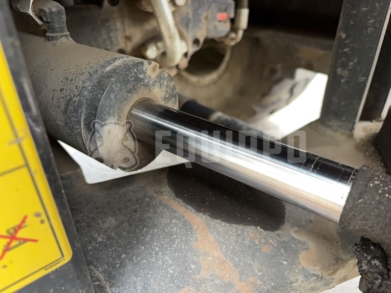 2022 يانمار V80-45433158