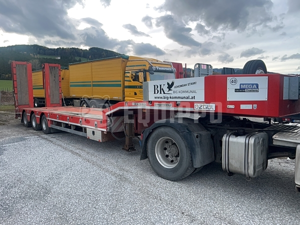 Photo de la ÖZGÜL LW3 3-Axle