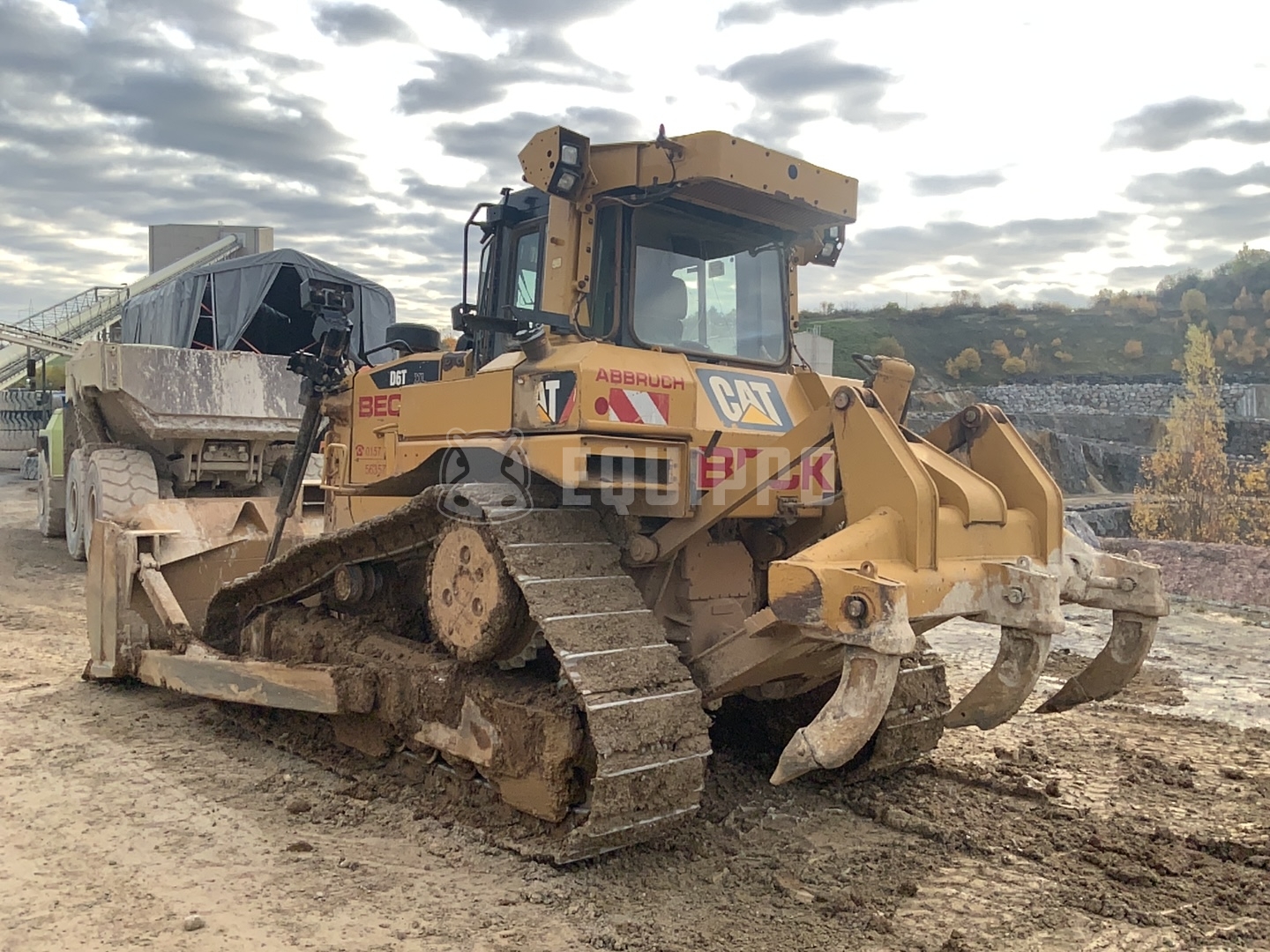 Caterpillar D6T XL  - - Gebrauchte  Planierraupe