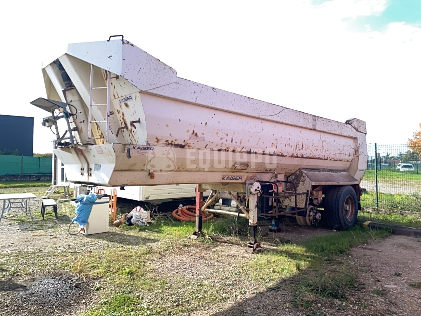 ROBUSTE KAISER S3302V Remolque de acero - - Semirremolque Volquete Usada