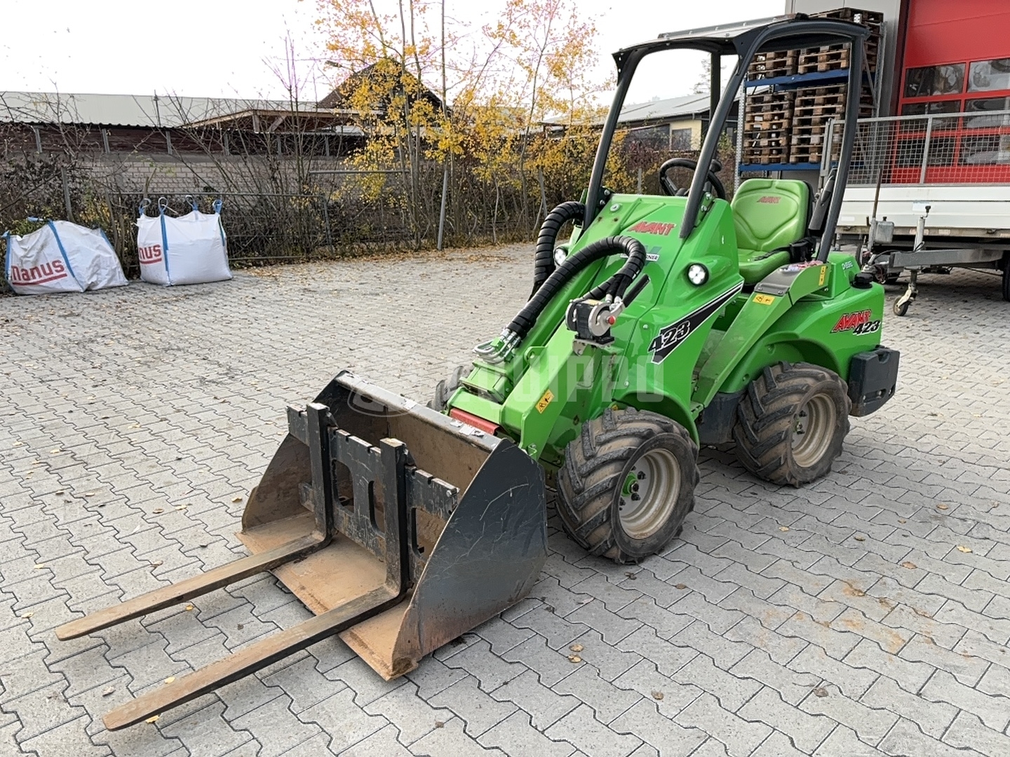 Avant 423  - - Gebrauchte  Radlader