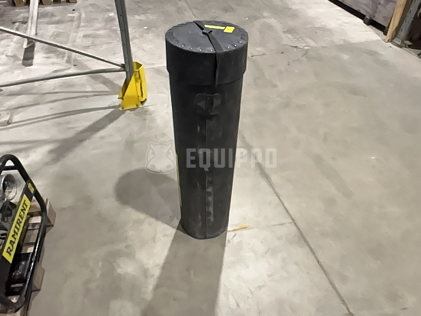 AIRSTAR SIROCCO2M Mástil ligero 5.9 m LED 600 W telescópico - - Maquinaria Pequeña Usada