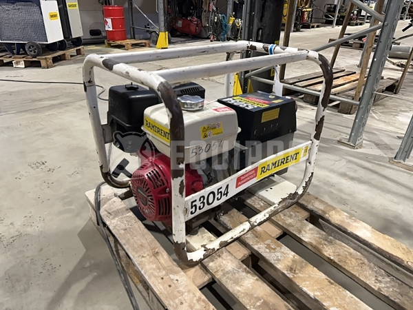 Picture of the SDMO R7.5T Generator 4.8kW 400V, petrol