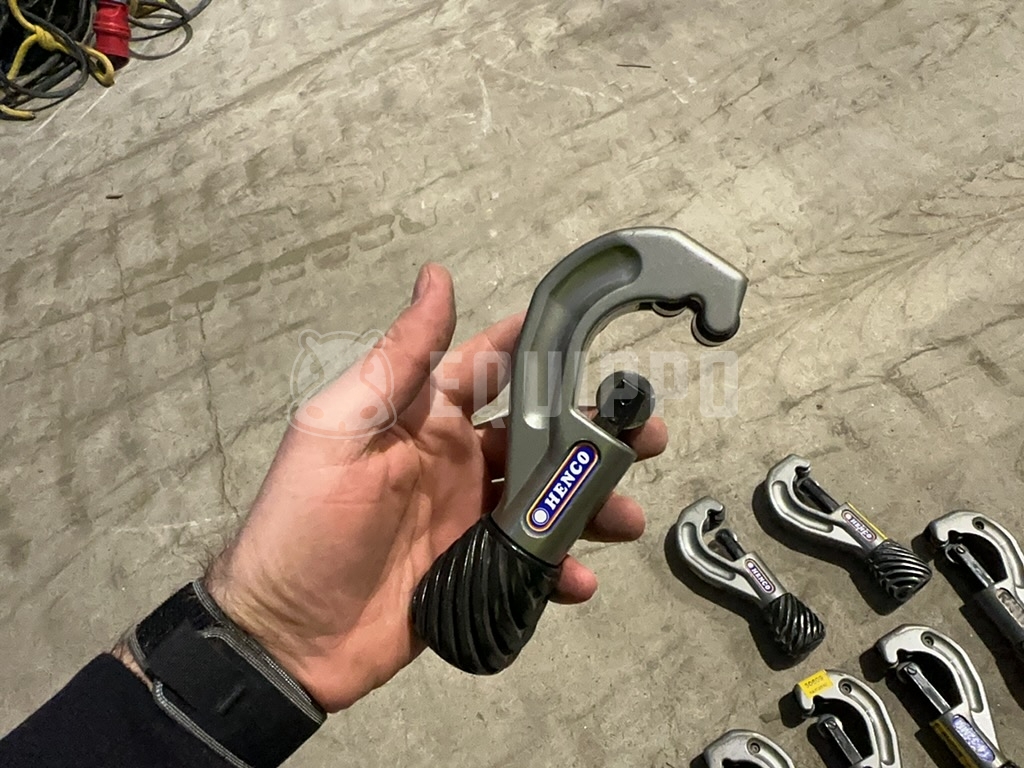 HENCO WHEEL CUTTER FOR PIPES Pipe cutter, rotatable - - Used Small Equipment