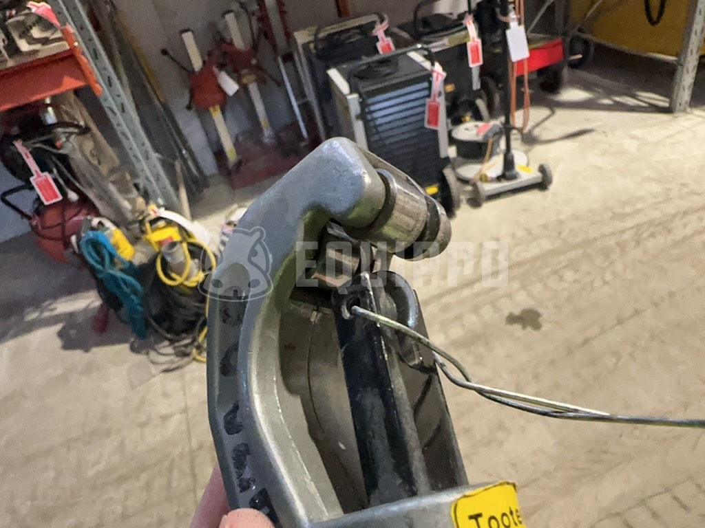 HENCO WHEEL CUTTER FOR PIPES Pipe cutter, rotatable - - Used Small Equipment
