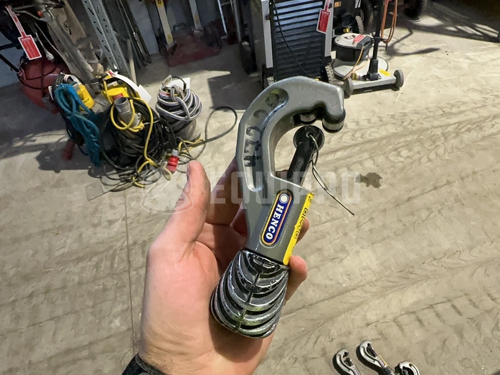 HENCO WHEEL CUTTER FOR PIPES Pipe cutter, rotatable - - Used Small Equipment