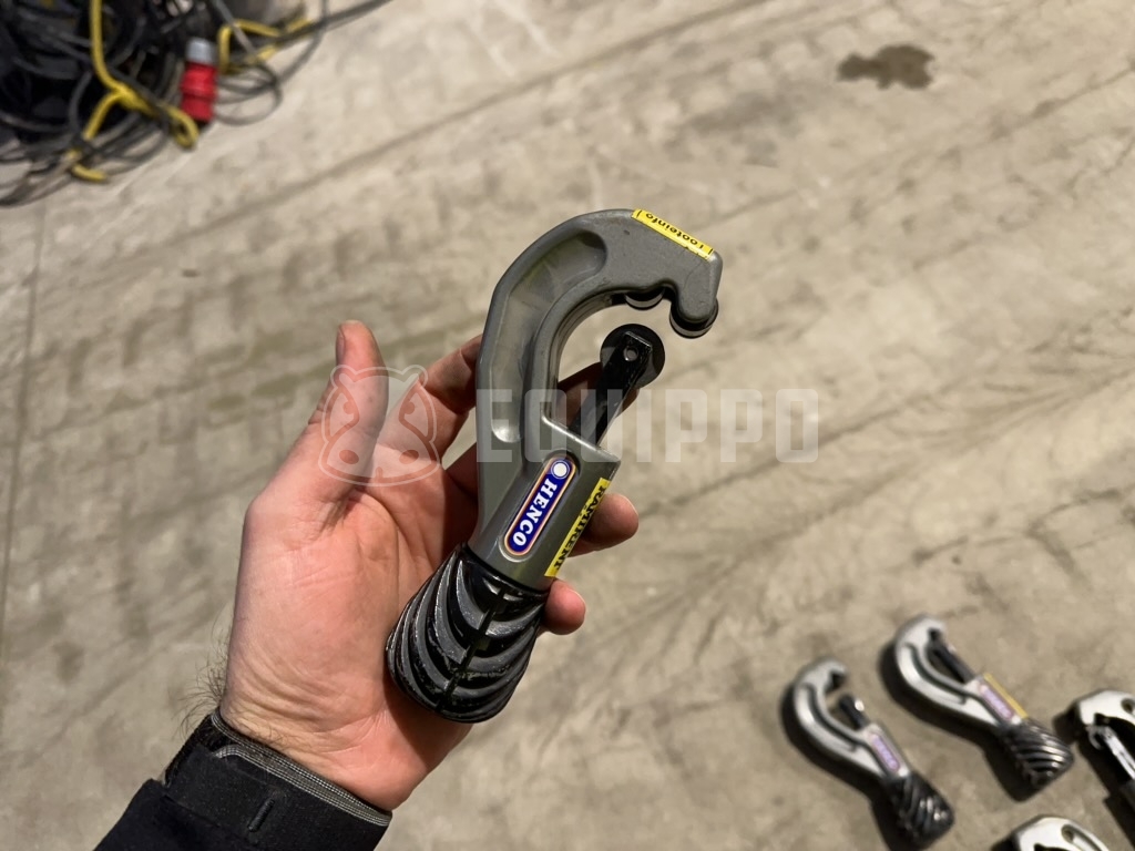HENCO WHEEL CUTTER FOR PIPES Pipe cutter, rotatable - - Used Small Equipment