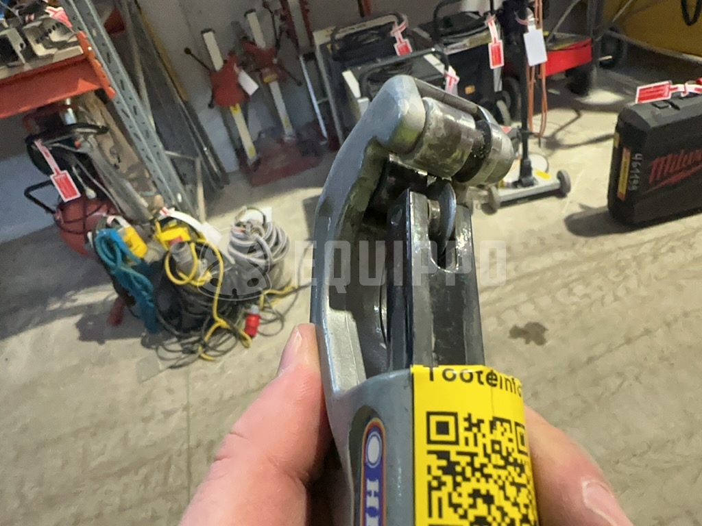 HENCO WHEEL CUTTER FOR PIPES Pipe cutter, rotatable - - Used Small Equipment