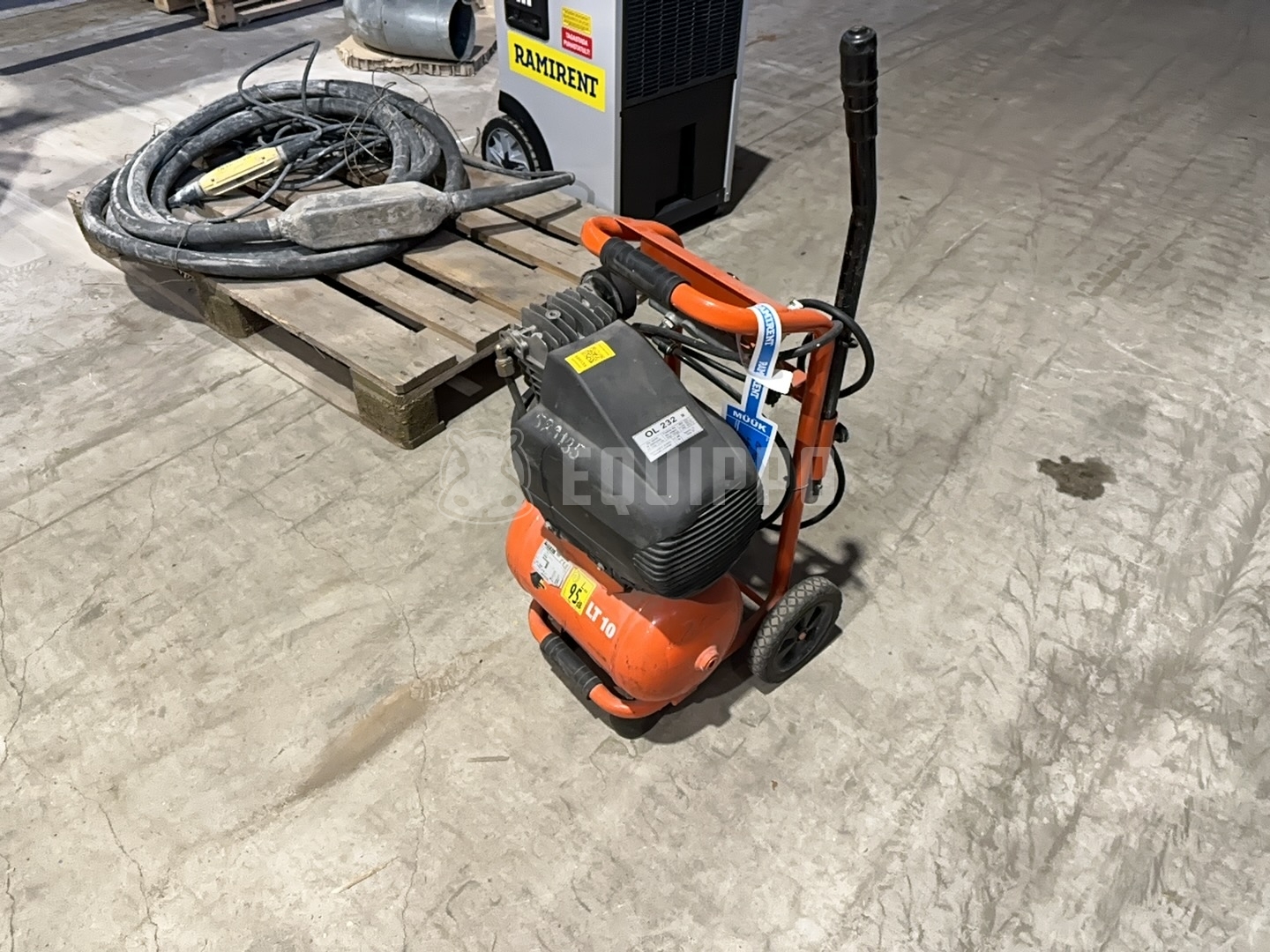 PASLODE PROLINE215 Compresor 215 L/min, eléctrico - - Compresor Usada