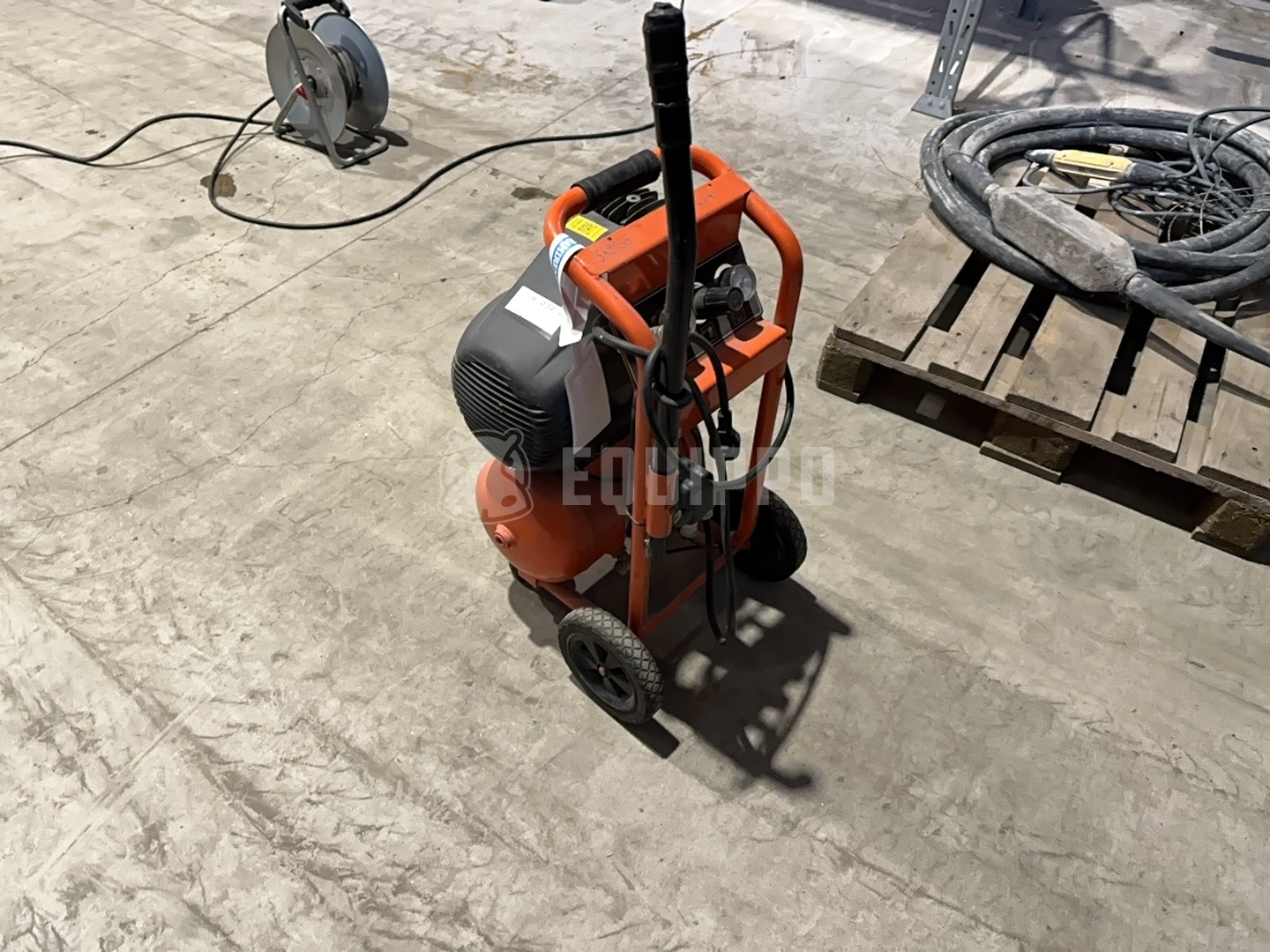 PASLODE PROLINE215 Compresor 215 L/min, eléctrico - - Compresor Usada