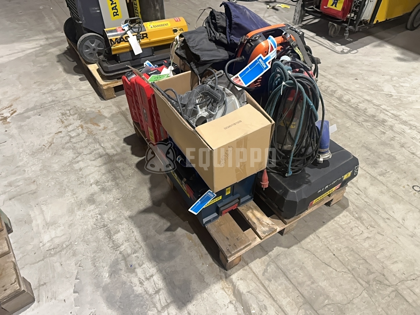 Pallet 25-Piece Contractor Power Tools - Cutting and Drilling Tools - - Used Small Equipment