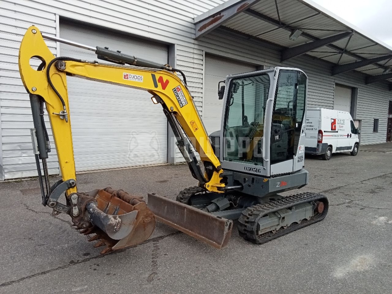 Wacker Neuson EZ36 avec 3 godets d'excavatrice - - Mini pelle < 7t d’Occasion