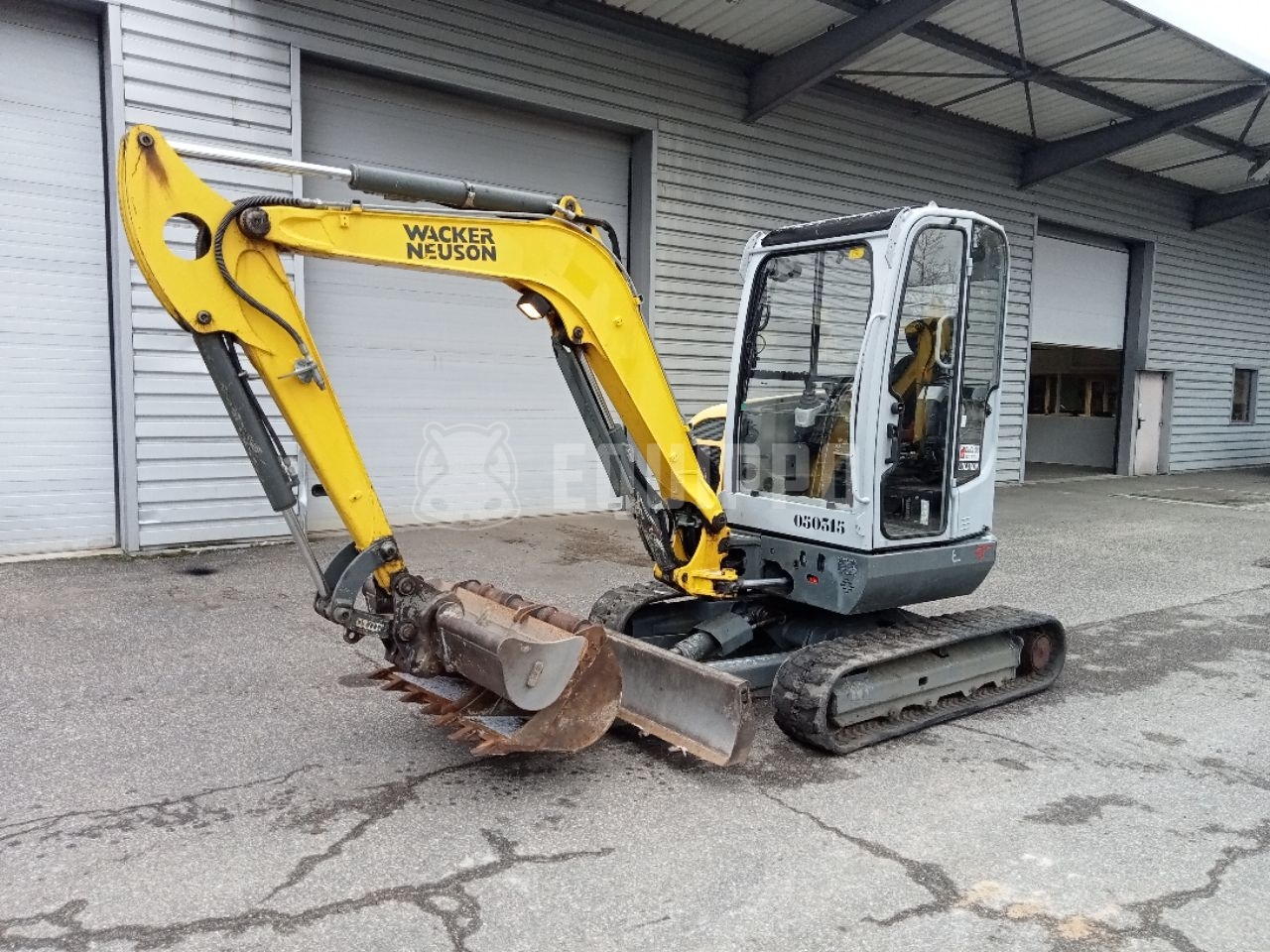 Wacker Neuson EZ38  - - Mini Excavadora Usada