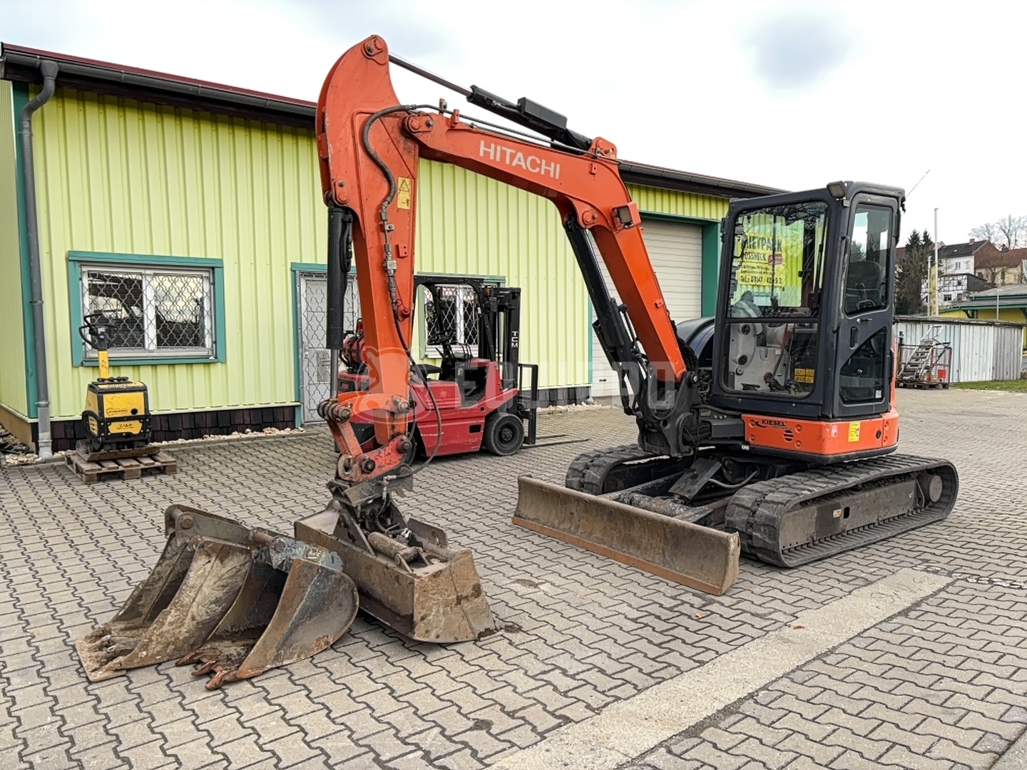 Hitachi ZX48U-5A CLR mit 3 Baggerlöffeln - - Gebrauchte  Kettenbagger