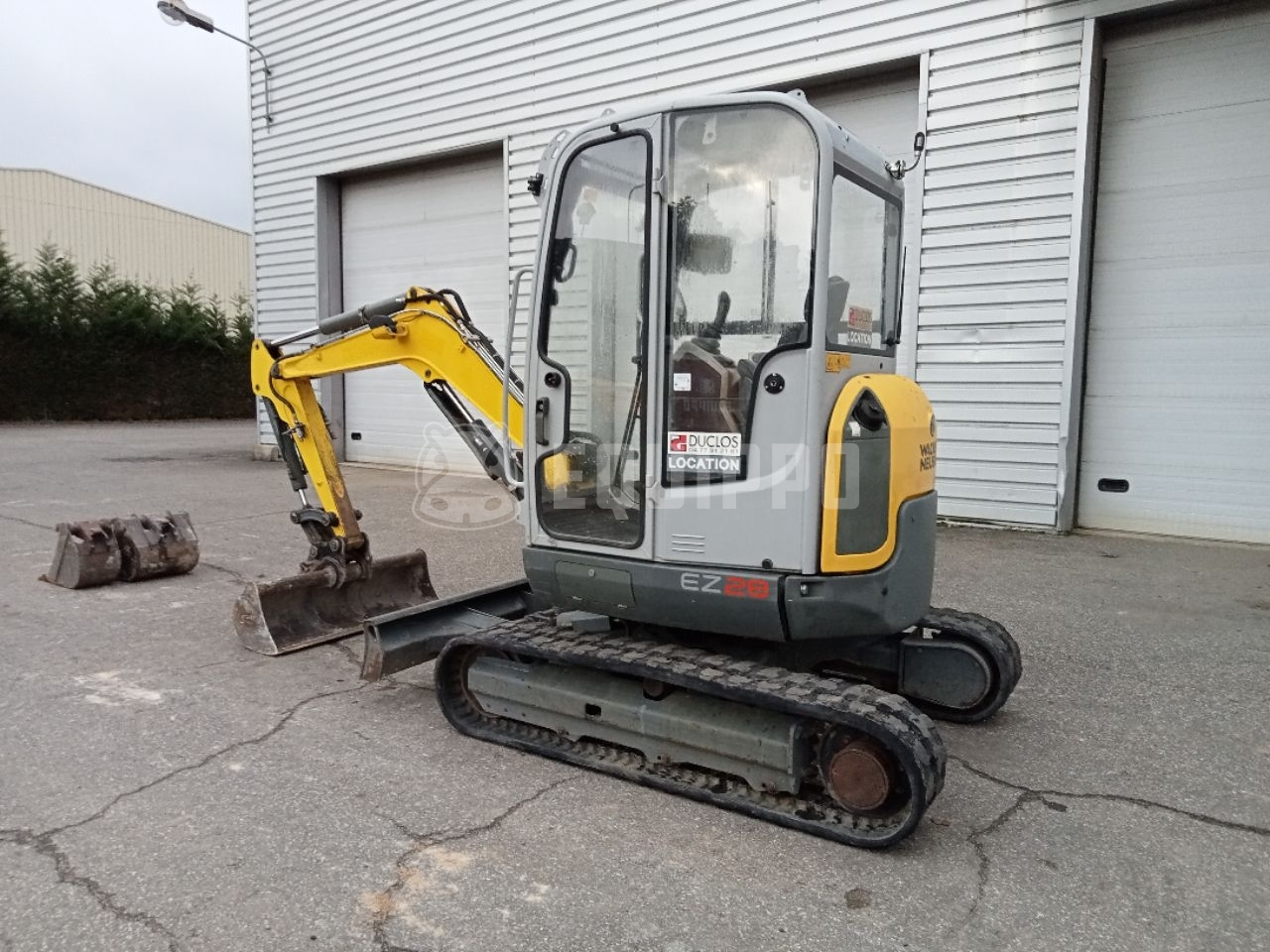 Wacker Neuson EZ28 with 3 excavator buckets - - Used Mini Excavator  < 7t